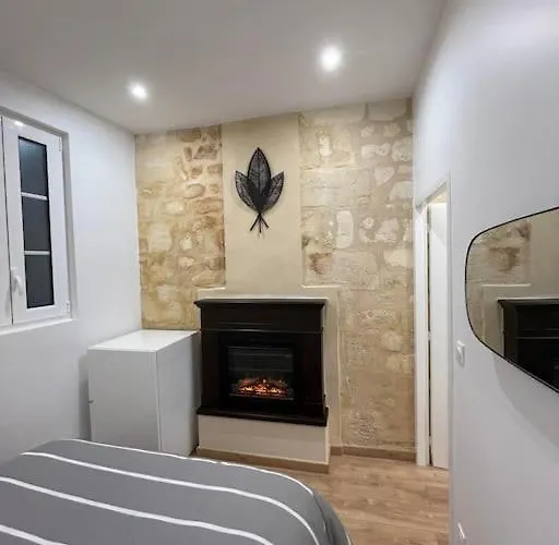 En Face De La Gare Saint Jean * Bordeaux