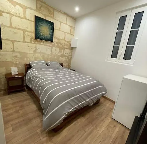 Apartment En Face De La Gare Saint Jean
